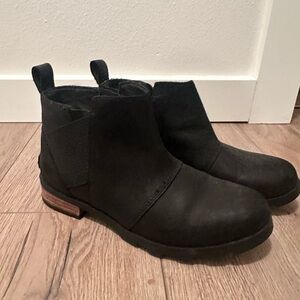 Sorel Women's Emelie Black Boots